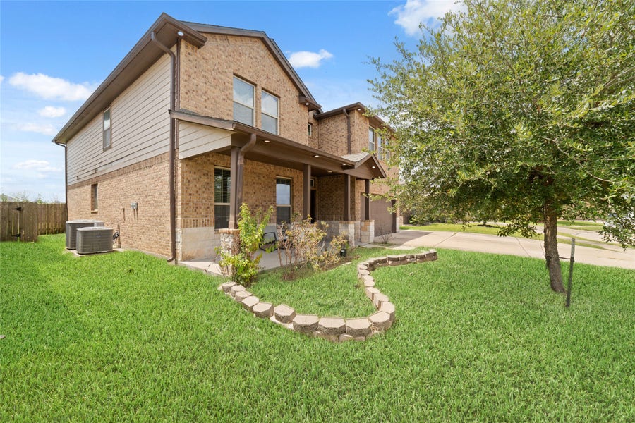Property photo for 18215 Tenasserim Pine Trace, Richmond, TX