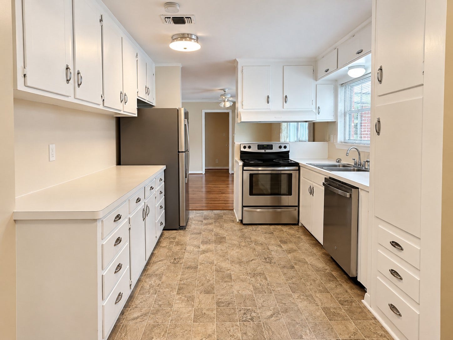 4745 Warm Springs Road, Houston, TX 77035