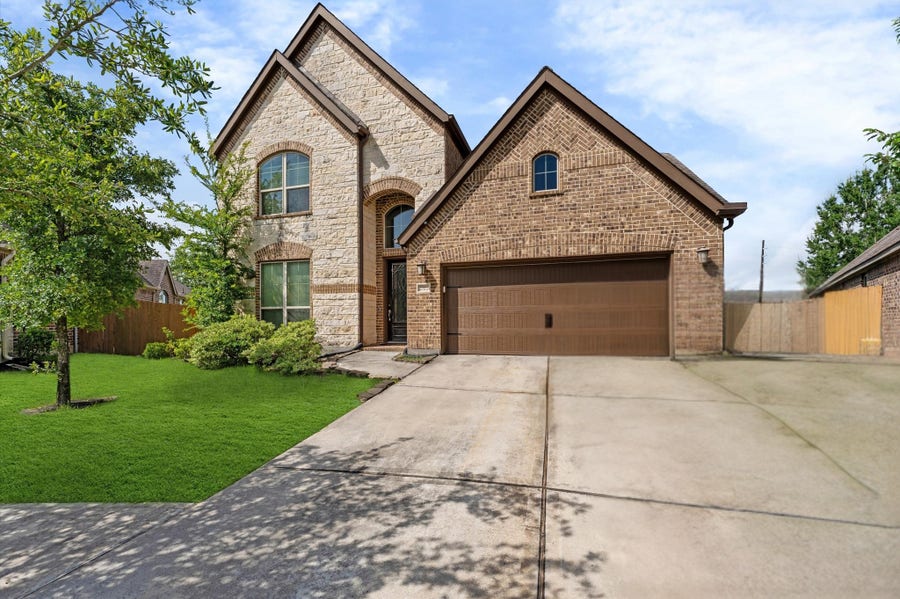Property photo for 27172 Devyn Forest Lane, Spring, TX
