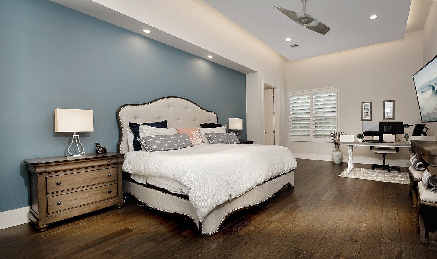 10 KINGSCOTE WAY, The Woodlands, TX 77382 10 KINGSCOTE WAY, The Woodlands, TX 77382