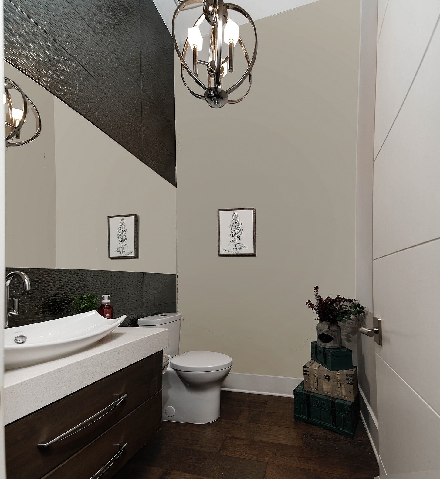 10 KINGSCOTE WAY, The Woodlands, TX 77382 10 KINGSCOTE WAY, The Woodlands, TX 77382