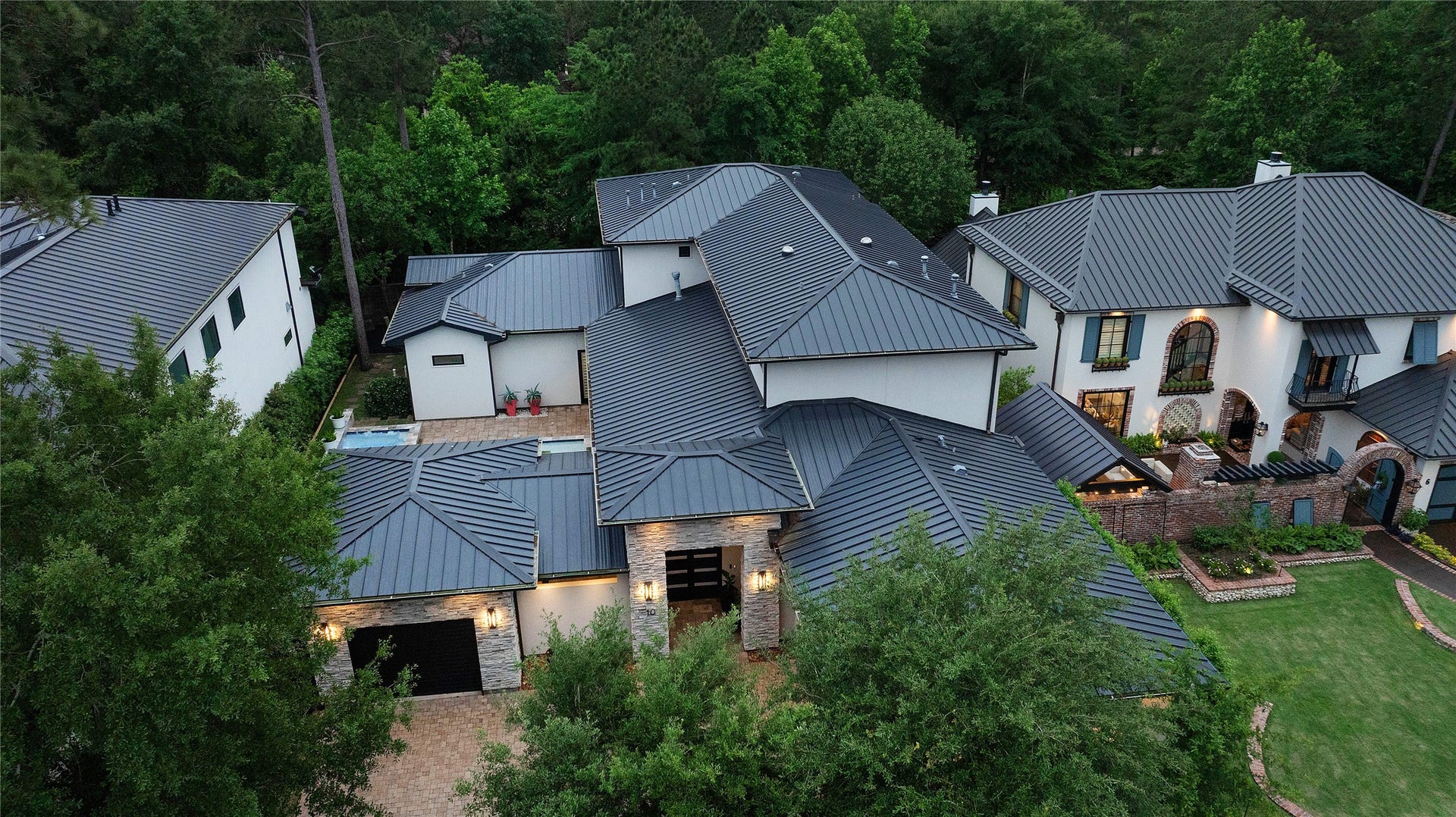 10 KINGSCOTE WAY, The Woodlands, TX 77382 10 KINGSCOTE WAY, The Woodlands, TX 77382