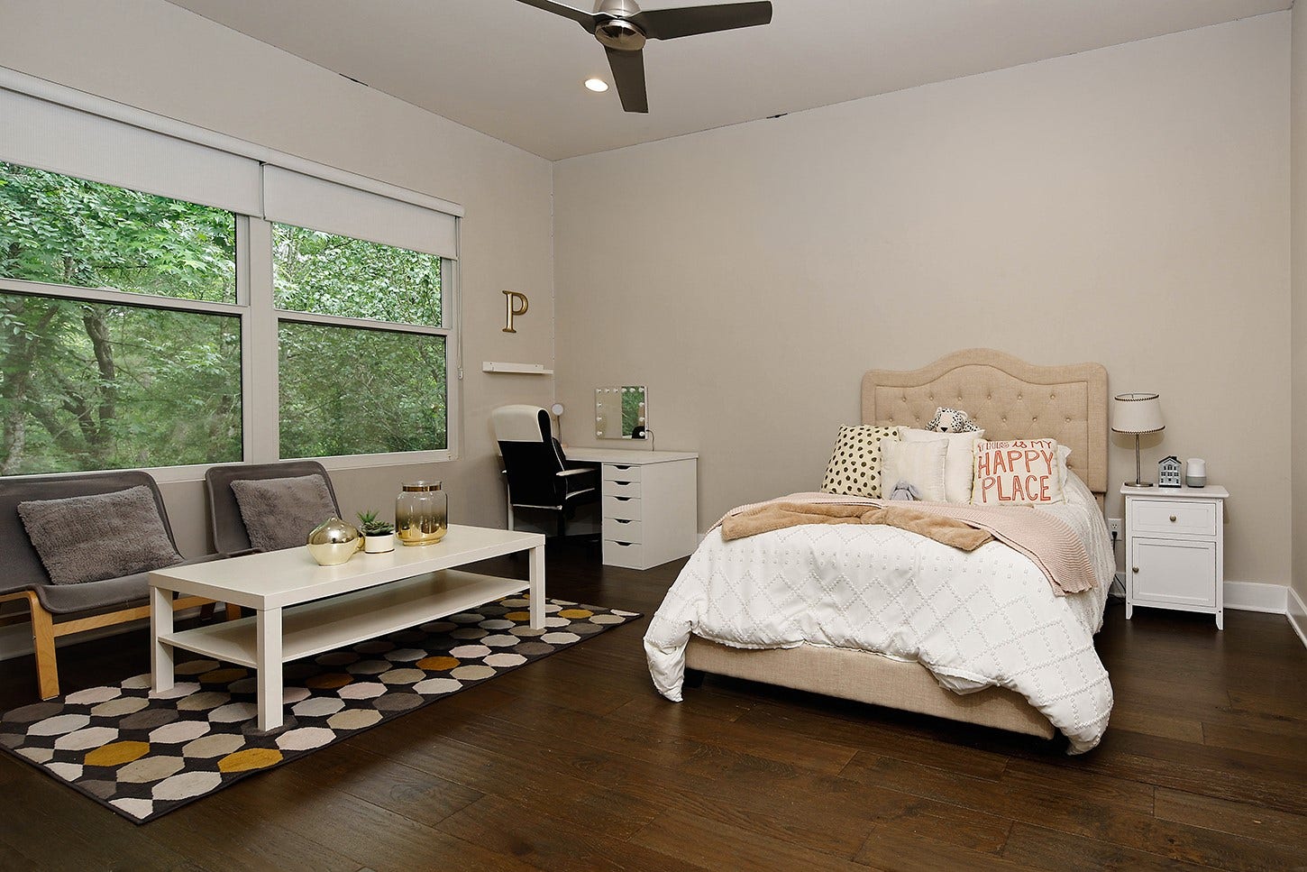 10 KINGSCOTE WAY, The Woodlands, TX 77382 10 KINGSCOTE WAY, The Woodlands, TX 77382