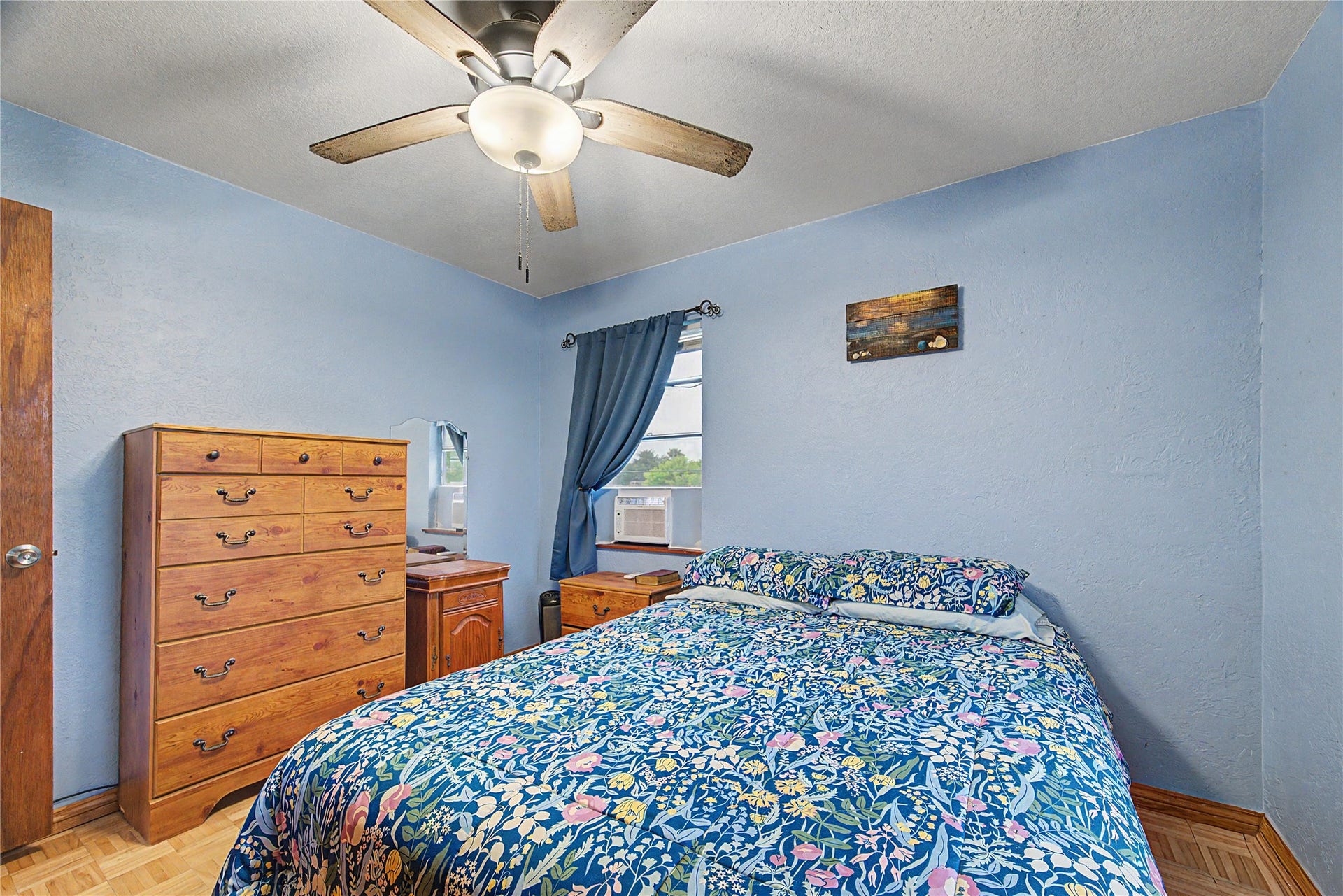 1019 Sunset Drive, San Leon, TX 77539 primary bedroom