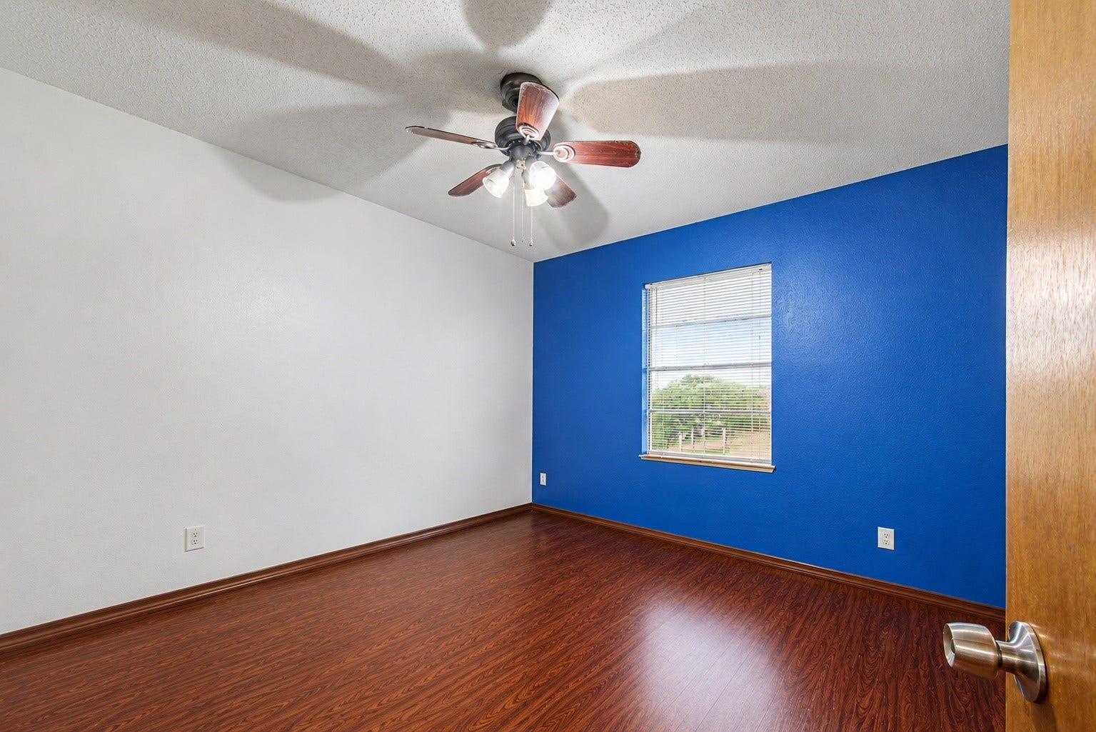 1019 Sunset Drive, San Leon, TX 77539 Second bedroom