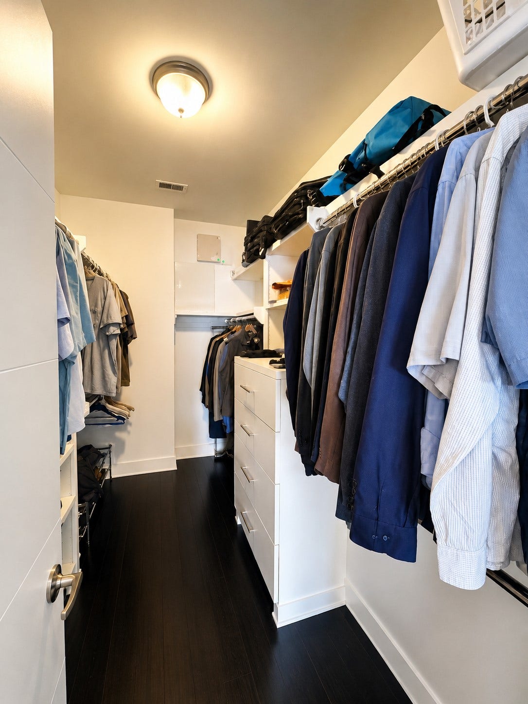 24-primary bdrm closet