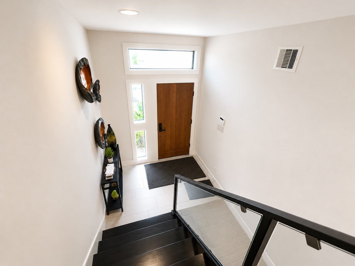 7-front interior door entrance