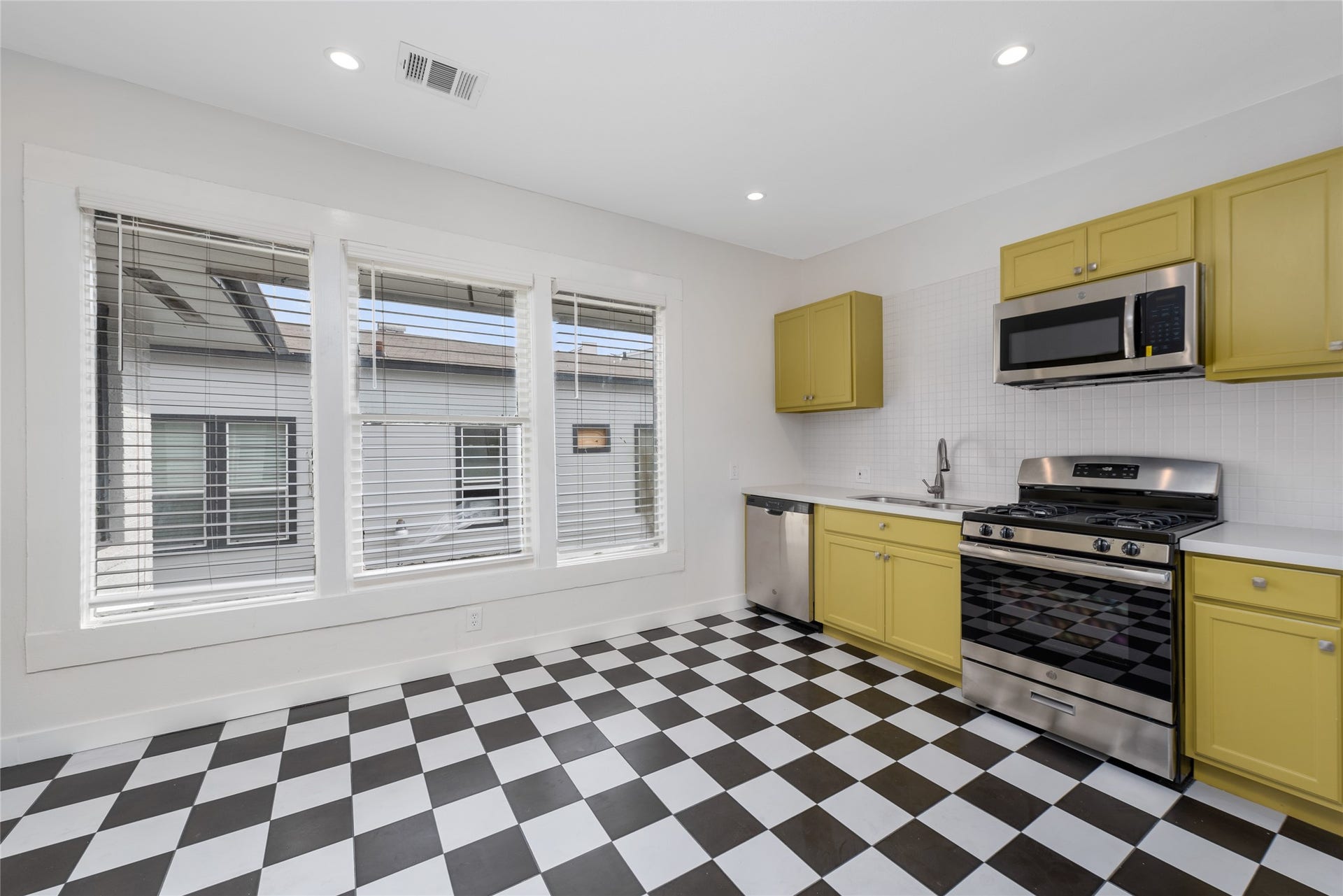 215 Hyde Park Boulevard, #12, Houston, TX 77006