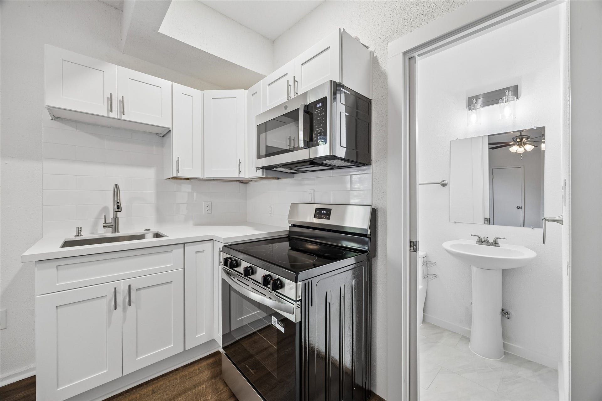 215 Hyde Park Boulevard, #12, Houston, TX 77006