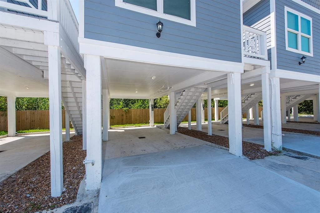 203 6th St, #D, San Leon, TX 77539 Concrete in great condition.