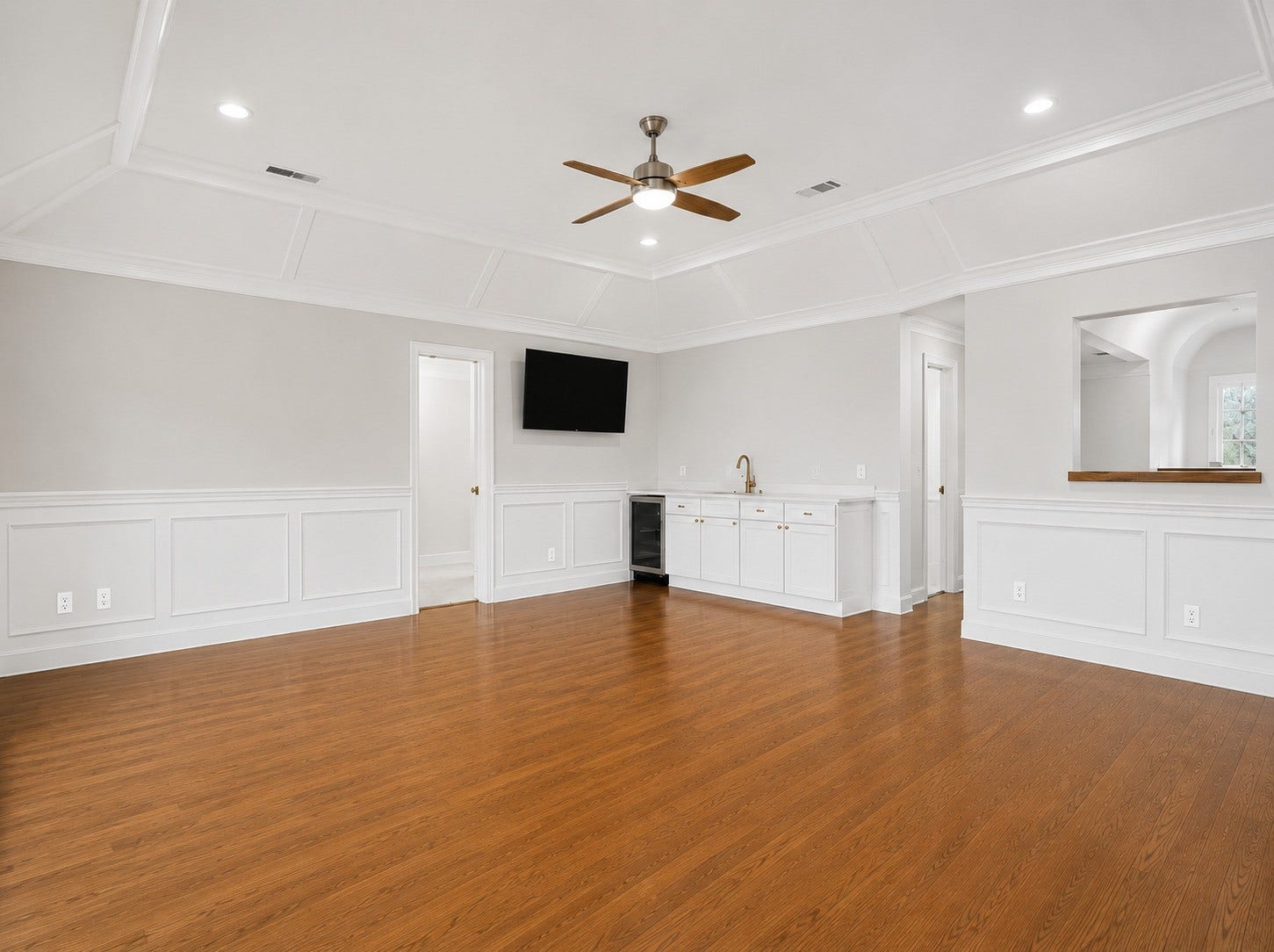 7322 Greatwood Lake Drive, Sugar Land, TX 77479 Game Room with sink, mini-fridge, and cabinets