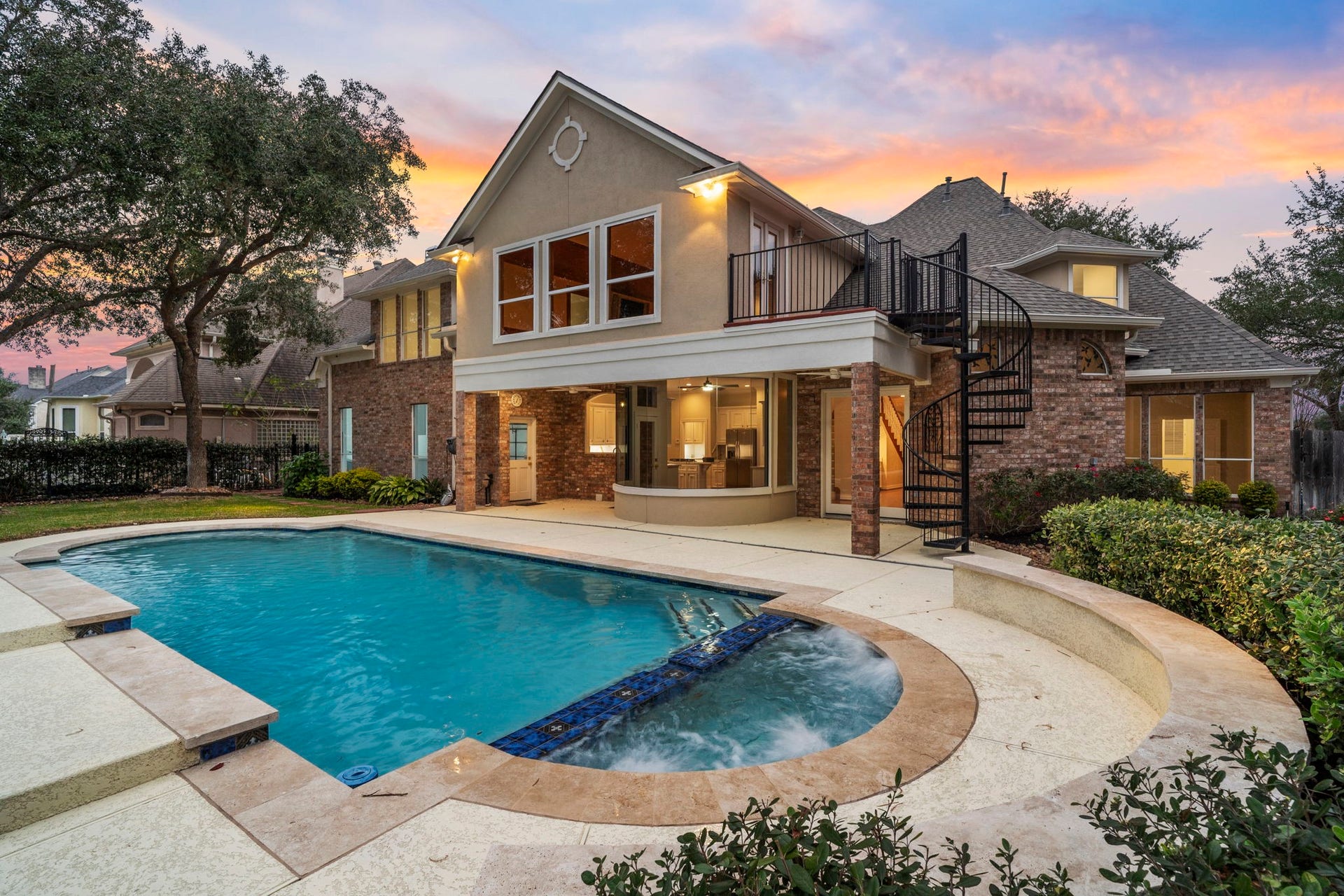 7322 Greatwood Lake Drive, Sugar Land, TX 77479 180 Degree South facing back yard...PERFECTION!