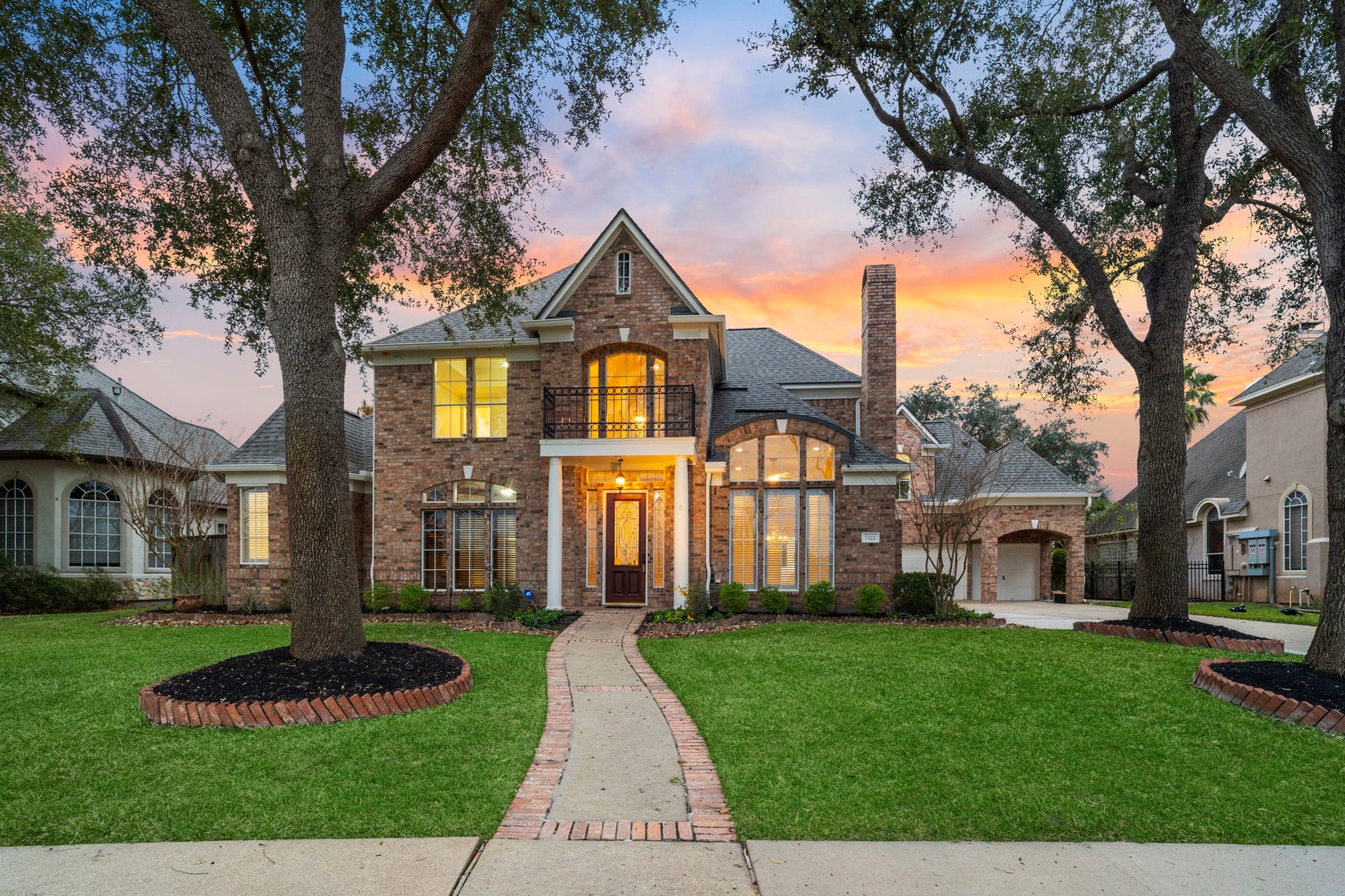 7322 Greatwood Lake Drive, Sugar Land, TX 77479 Welcome to 7322 Greatwood Lake Dr.