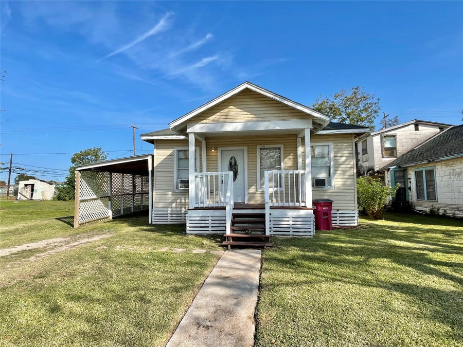 Property photo for 1014 W 4th Street, Freeport, TX