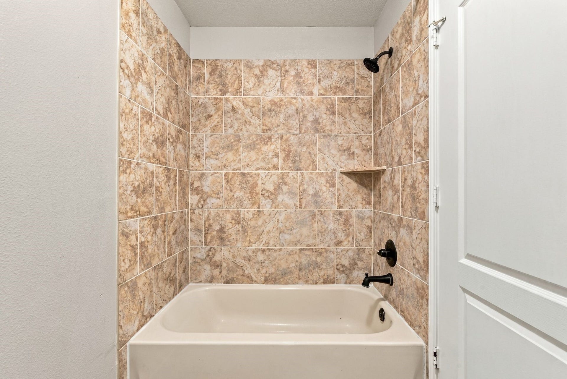 13102 Spear Trail Court, Rosharon, TX 77583 13102 Spear Trail Court, Rosharon, TX 77583