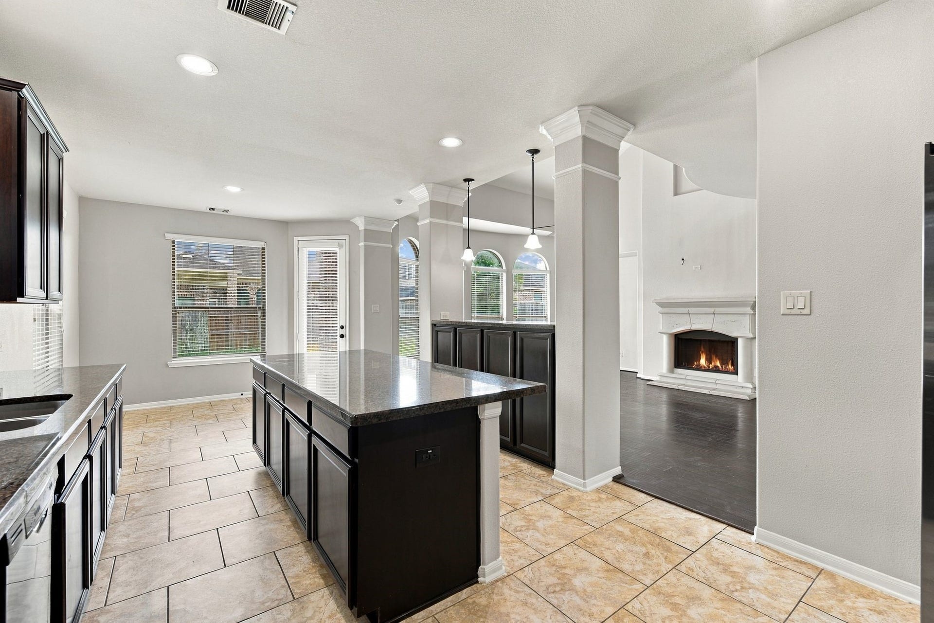 13102 Spear Trail Court, Rosharon, TX 77583 13102 Spear Trail Court, Rosharon, TX 77583
