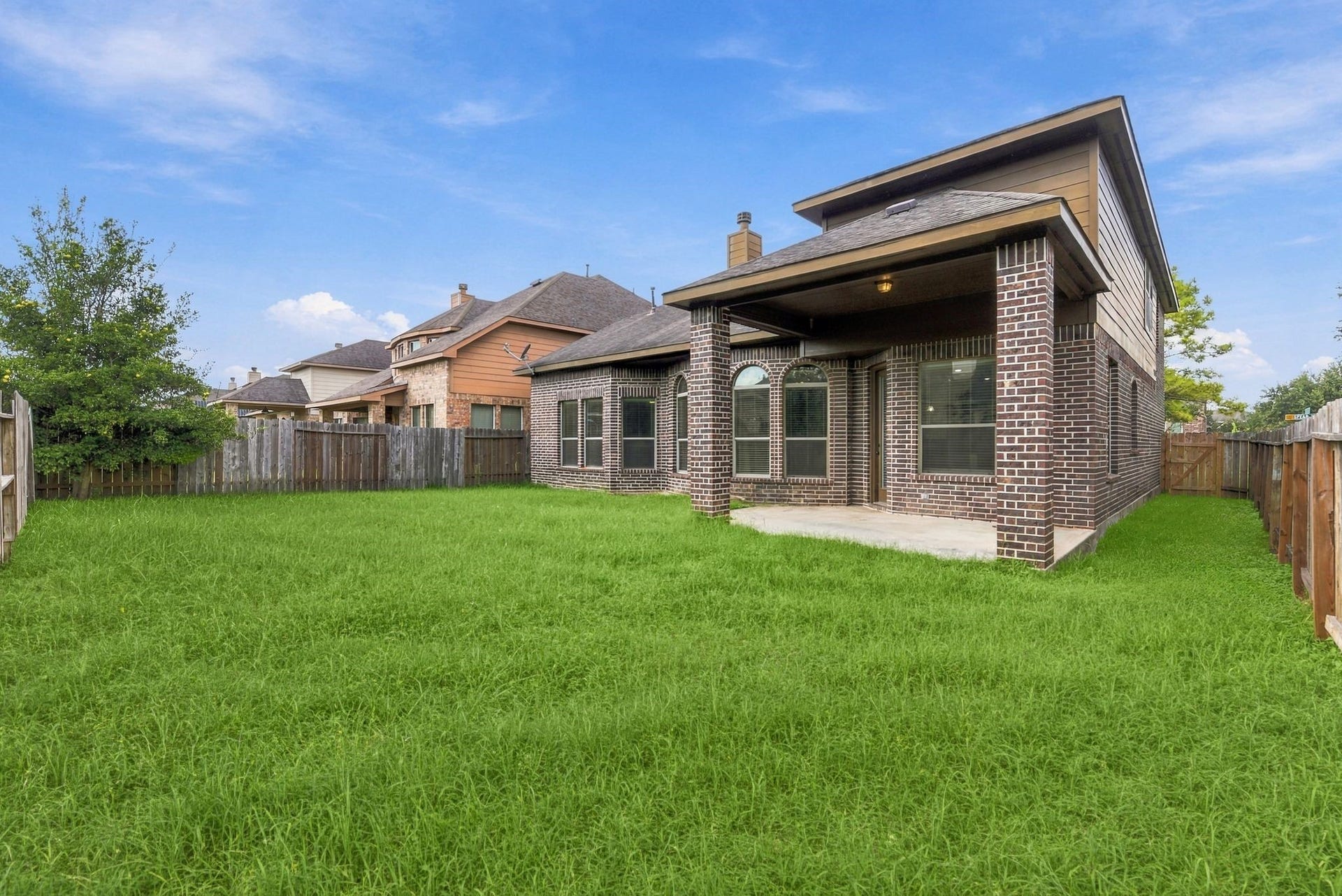 13102 Spear Trail Court, Rosharon, TX 77583 13102 Spear Trail Court, Rosharon, TX 77583