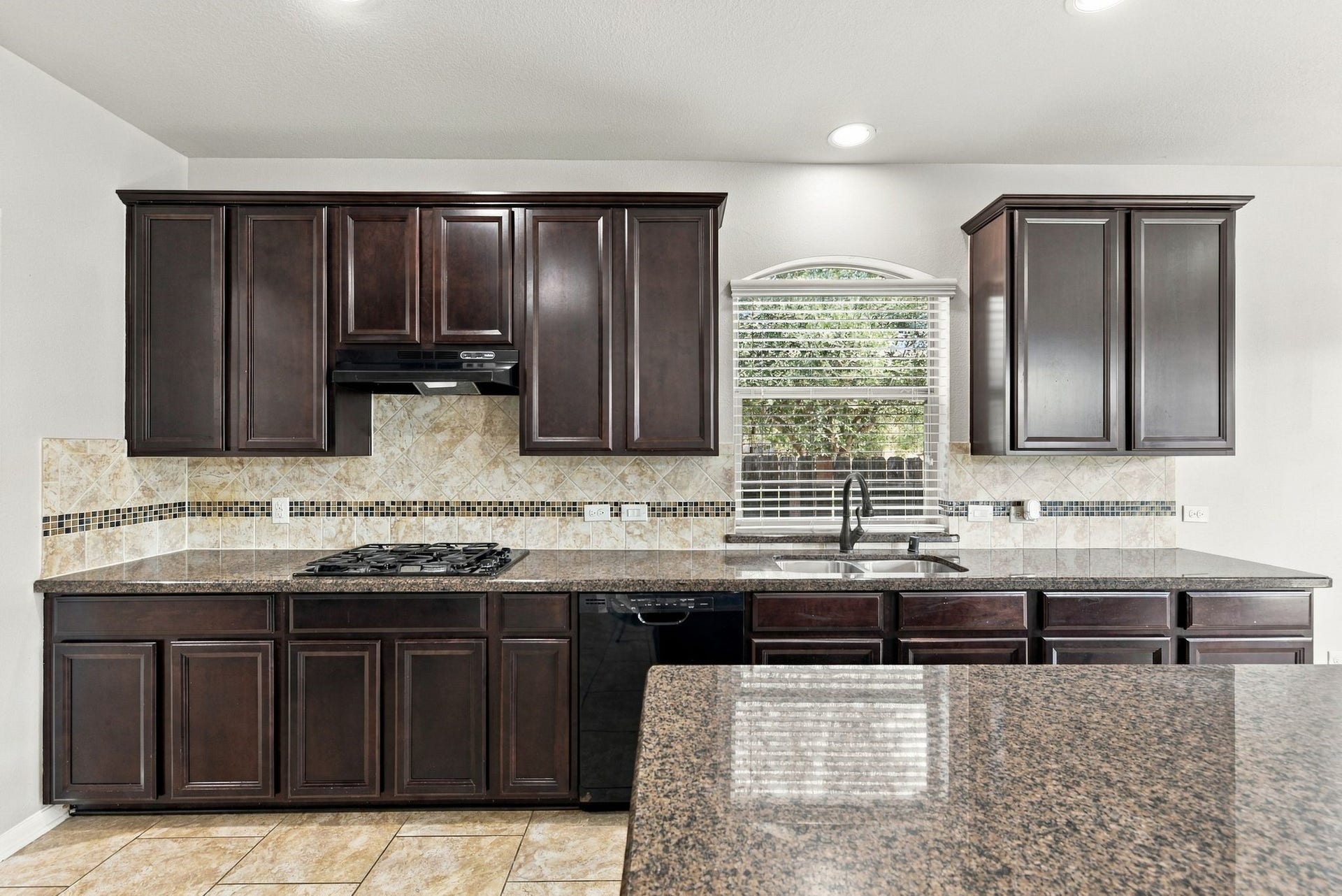 13102 Spear Trail Court, Rosharon, TX 77583 13102 Spear Trail Court, Rosharon, TX 77583