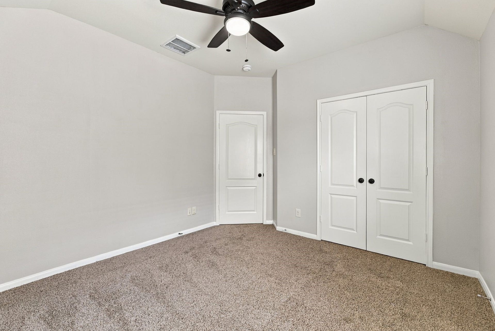 13102 Spear Trail Court, Rosharon, TX 77583 13102 Spear Trail Court, Rosharon, TX 77583