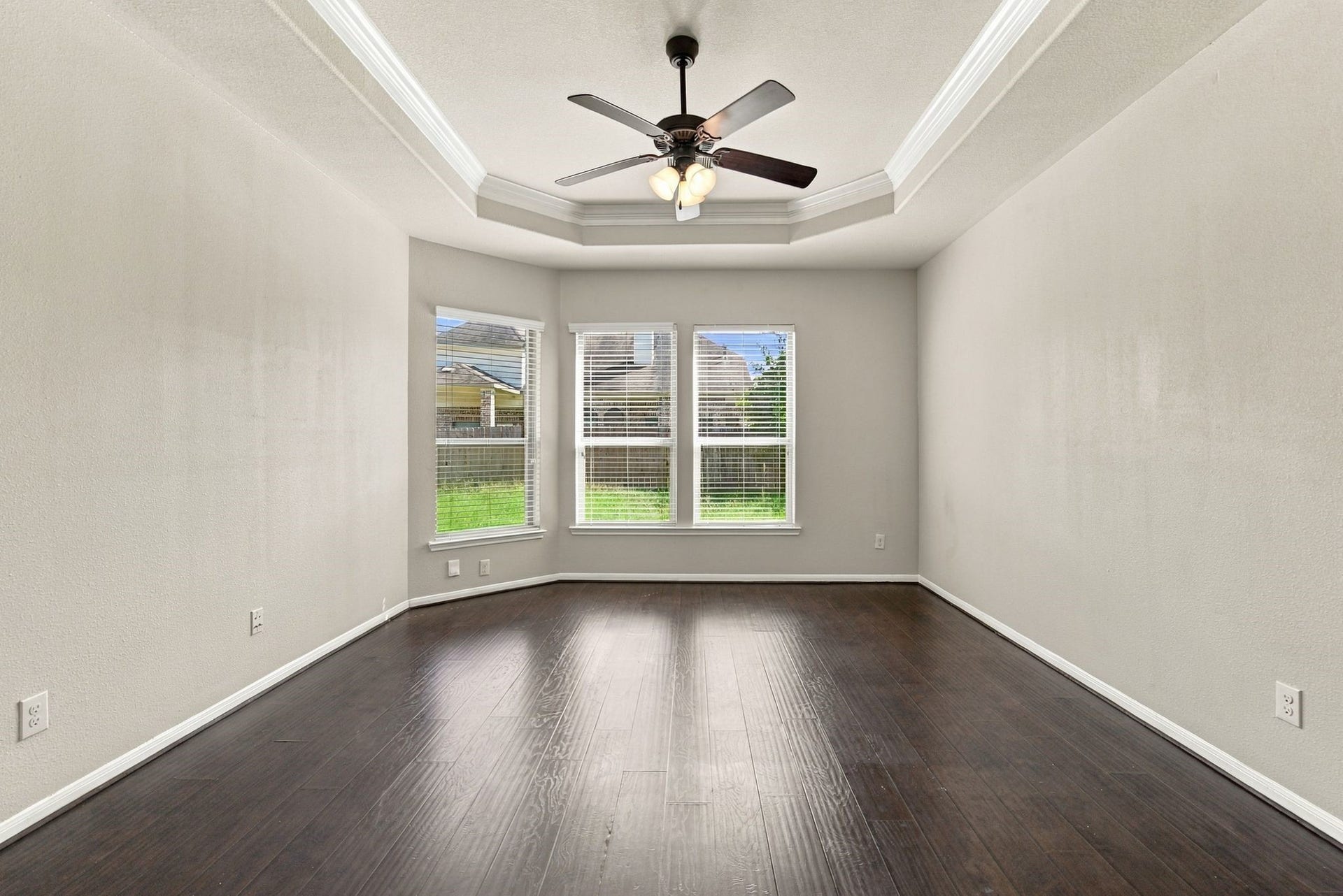13102 Spear Trail Court, Rosharon, TX 77583 13102 Spear Trail Court, Rosharon, TX 77583