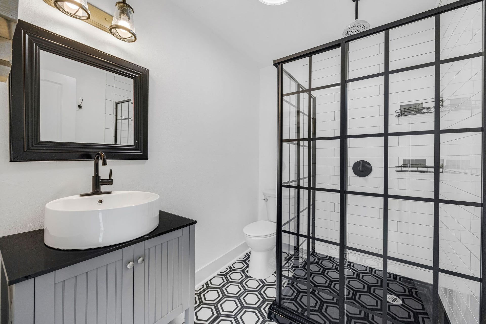 5250 Beechnut Street, Houston, TX 77096 Guest house full bathroom