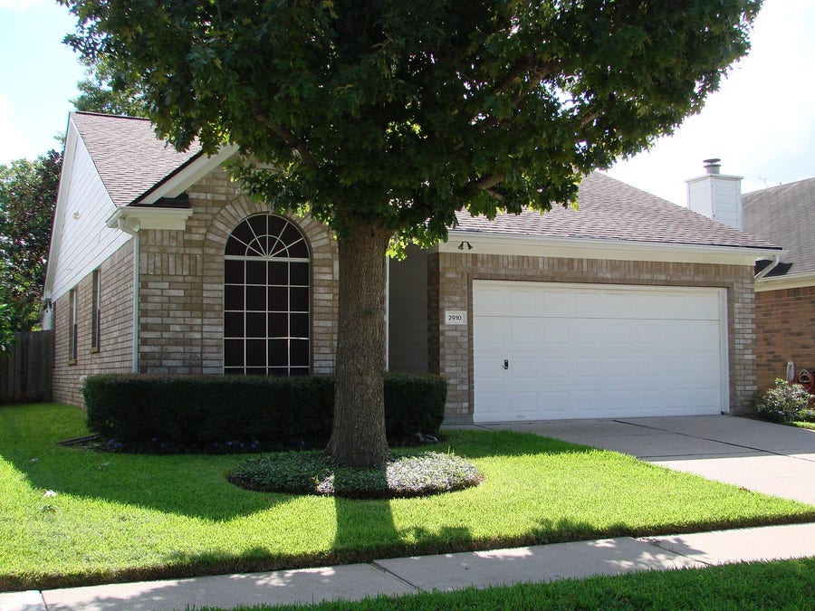 Property photo for 2910 Blue Dawn Drive, Katy, TX