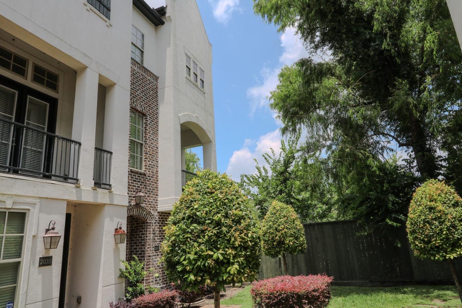 Property photo for 2037 Fannin Station N, Houston, TX