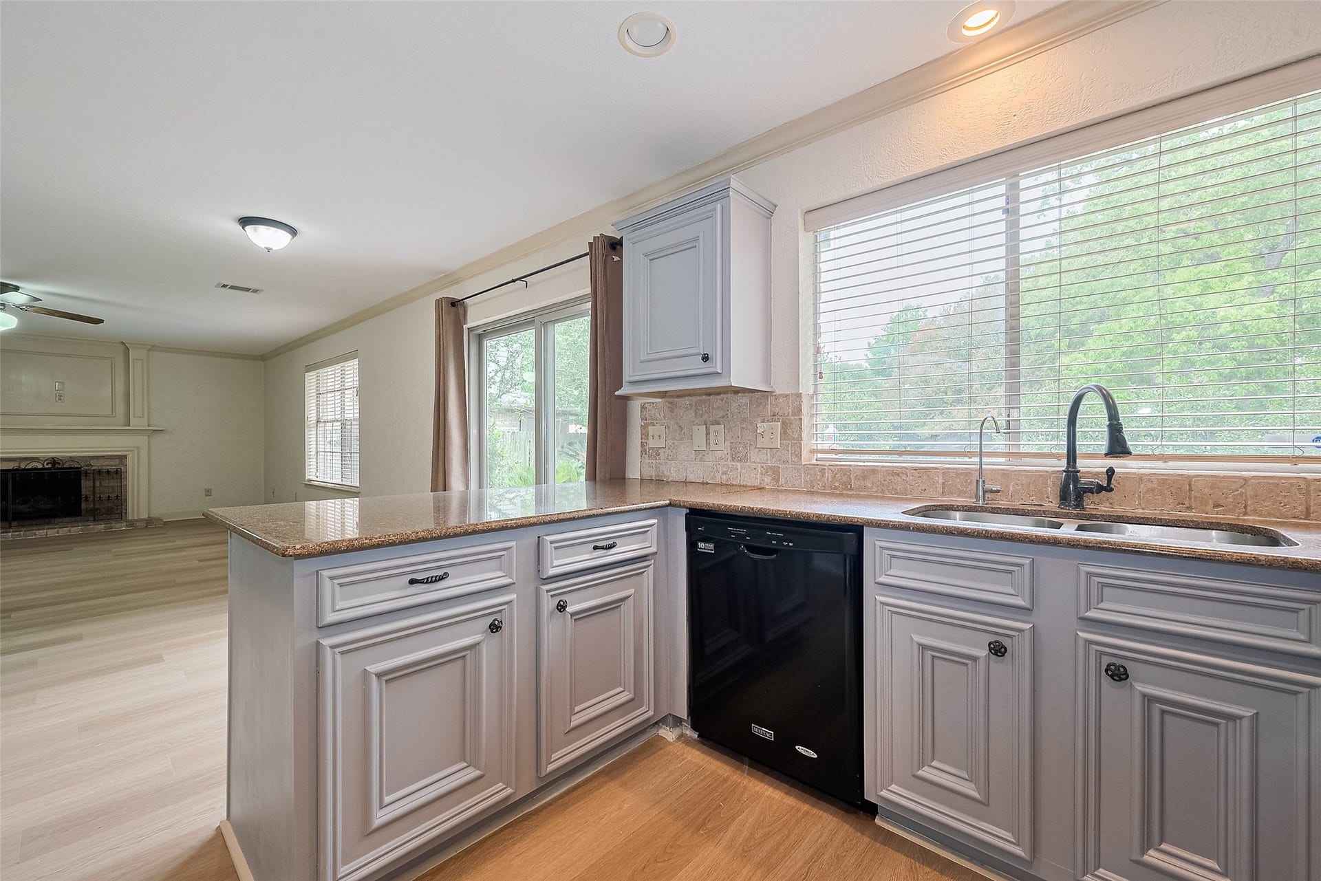 3614 Bee Bayou Lane, Sugar Land, TX 77479 3614 Bee Bayou Lane, Sugar Land, TX 77479