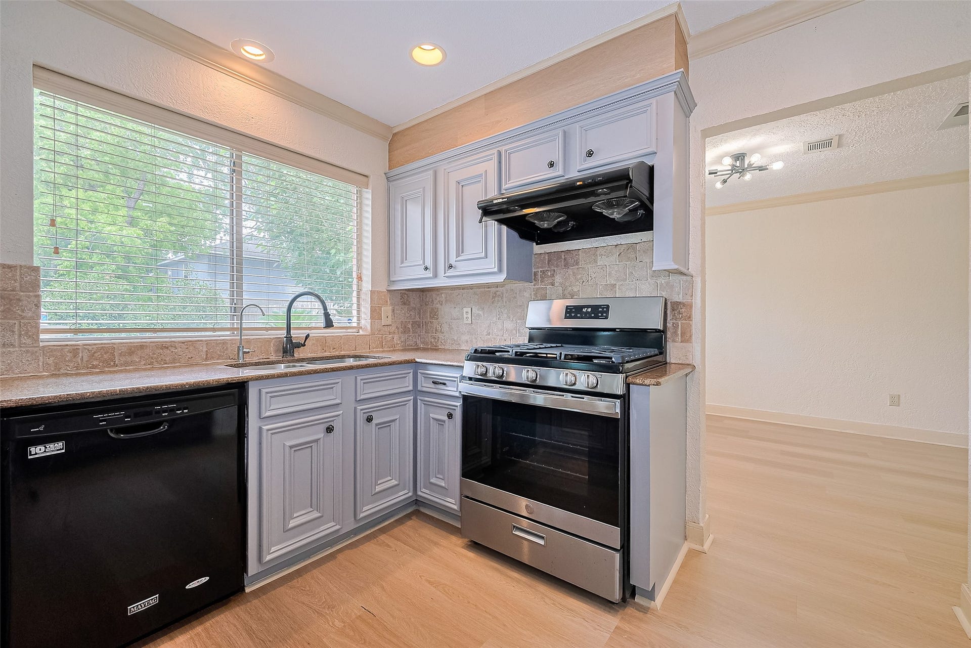3614 Bee Bayou Lane, Sugar Land, TX 77479 3614 Bee Bayou Lane, Sugar Land, TX 77479