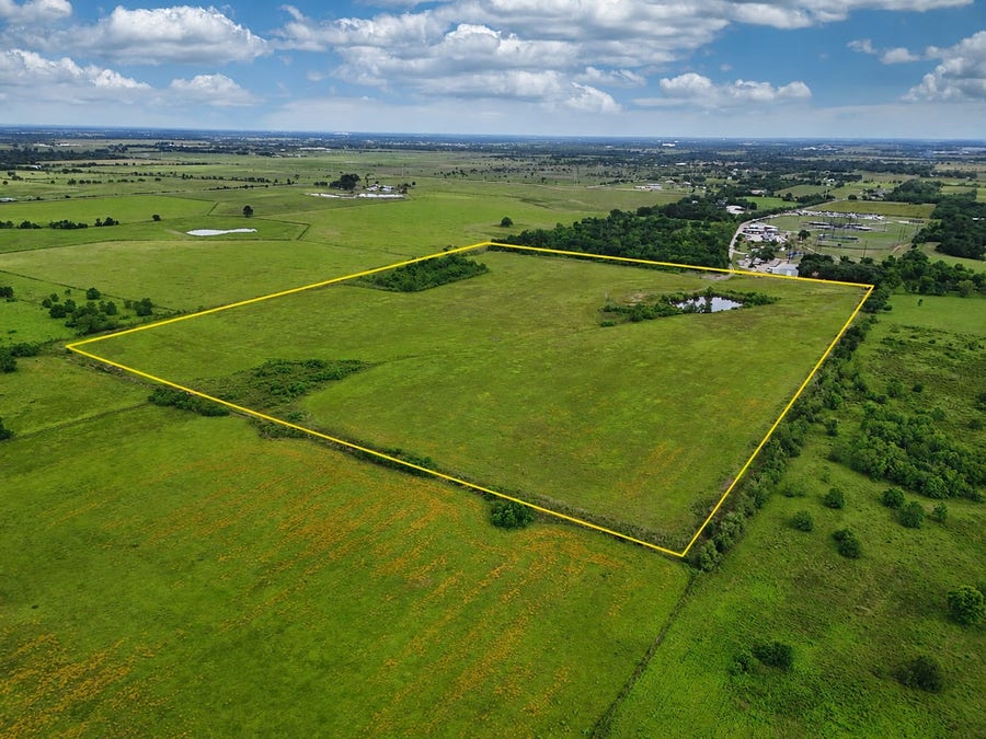 Property photo for 33753 Betka Road, Waller, TX