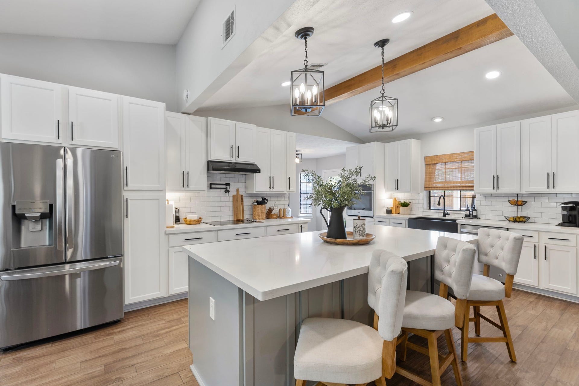 1207 Gail Drive, Pinehurst, TX 77362 1207 Gail Drive, Pinehurst, TX 77362