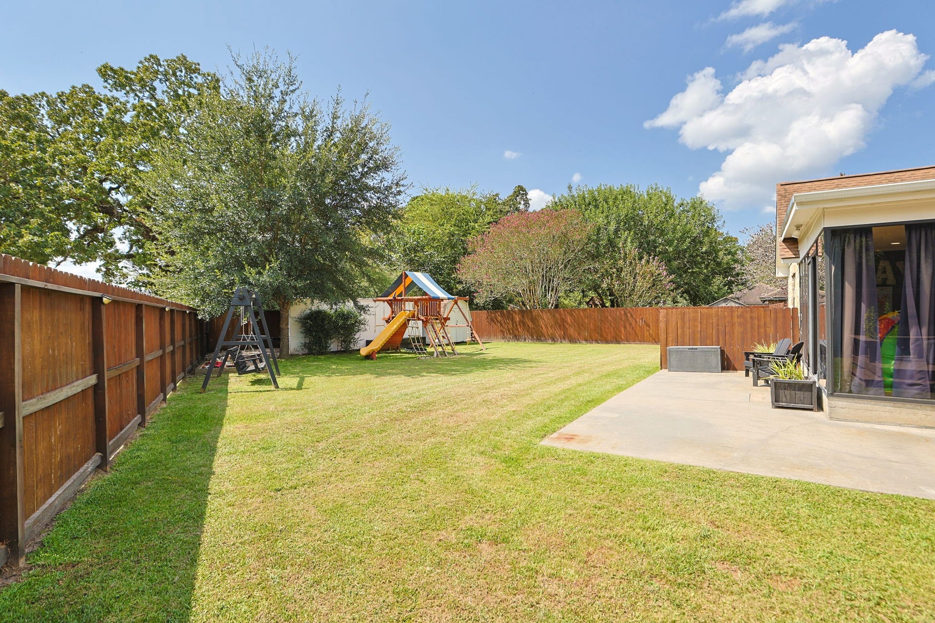 1207 Gail Drive, Pinehurst, TX 77362 1207 Gail Drive, Pinehurst, TX 77362