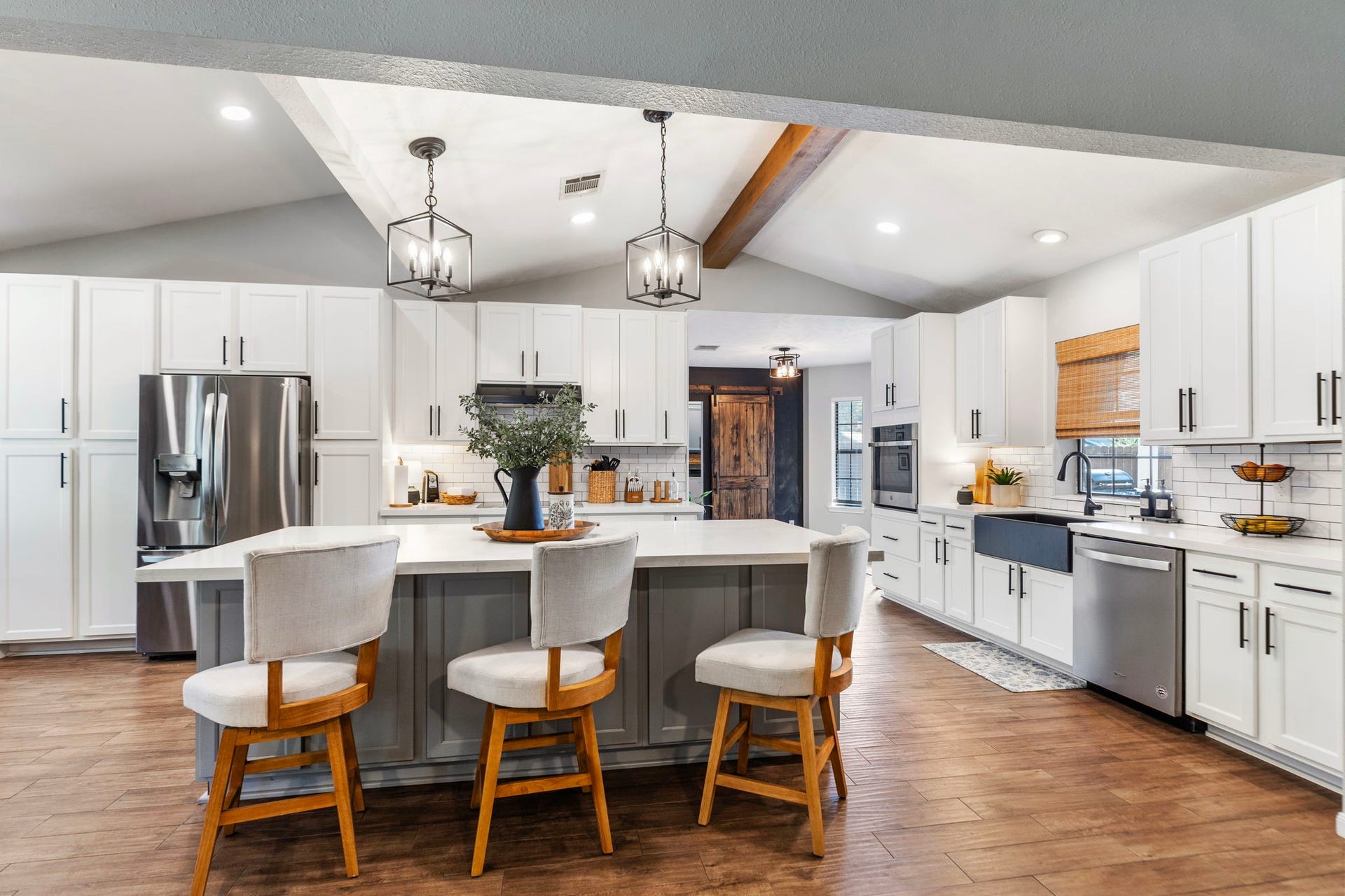 1207 Gail Drive, Pinehurst, TX 77362 1207 Gail Drive, Pinehurst, TX 77362