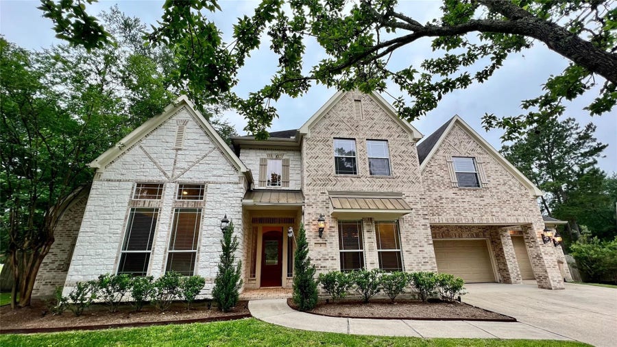 Property photo for 3 Etude Court, Spring, TX