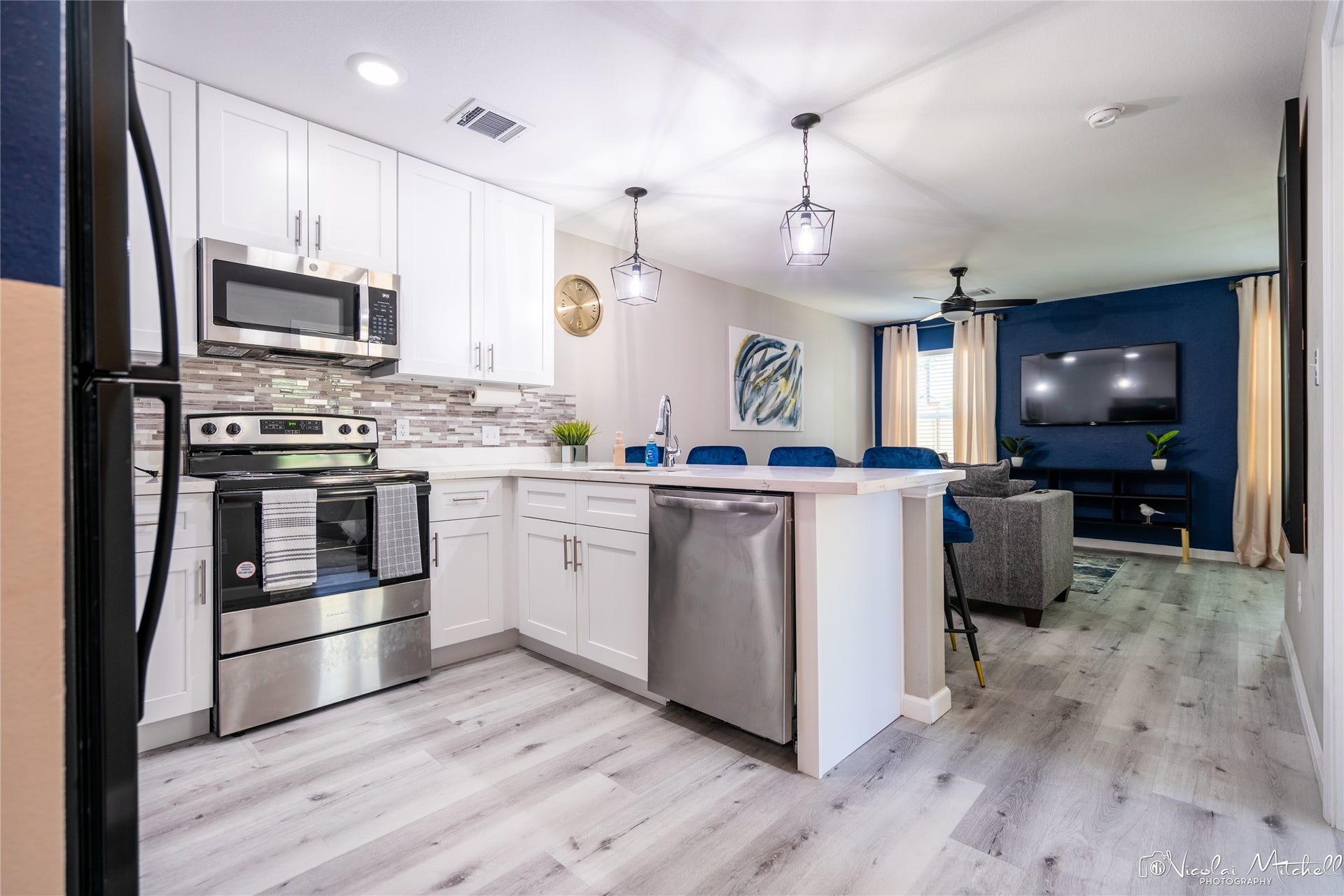 1105 Robert Street, Baytown, TX 77521 1105 Robert Street, Baytown, TX 77521