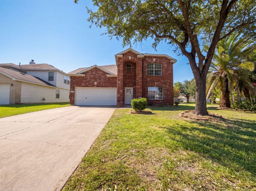 Property photo for 16519 Eaglewood Shadows Drive, Sugar Land, TX