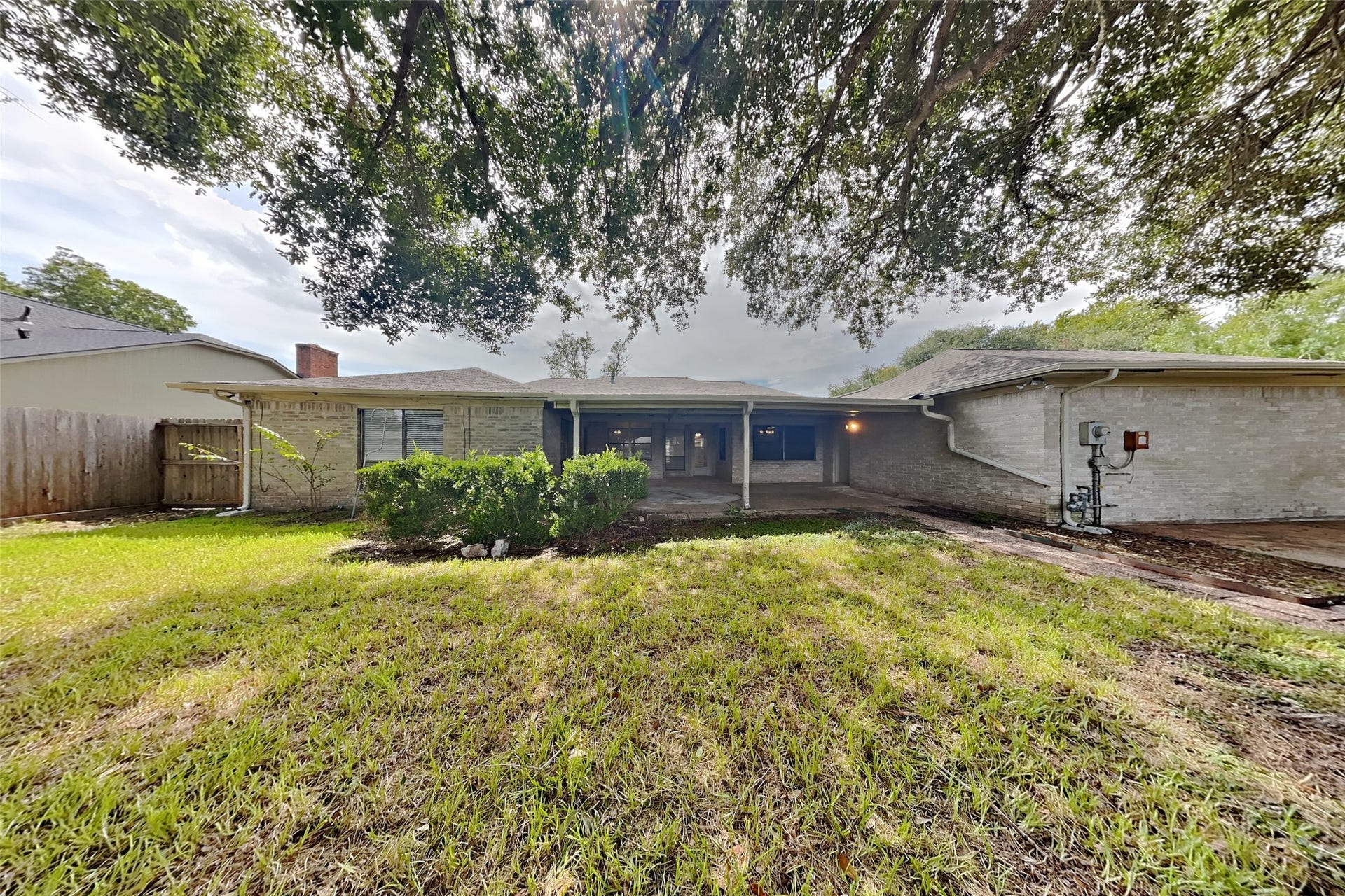 3126 Silver Springs Court, Missouri City, TX 77459 3126 Silver Springs Court, Missouri City, TX 77459