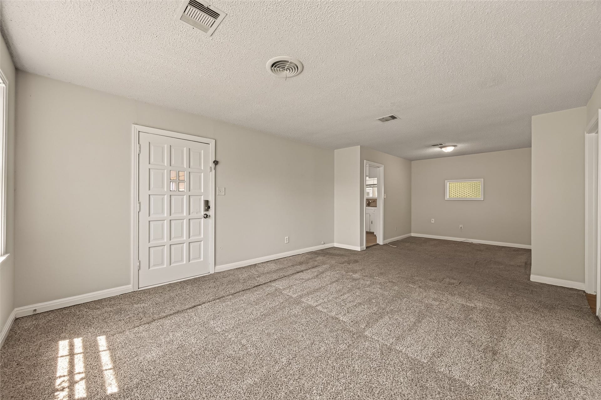 8022 White Avenue, Hitchcock, TX 77563 8022 White Avenue, Hitchcock, TX 77563