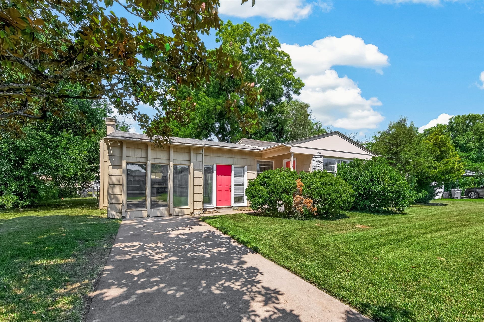 8022 White Avenue, Hitchcock, TX 77563 8022 White Avenue, Hitchcock, TX 77563