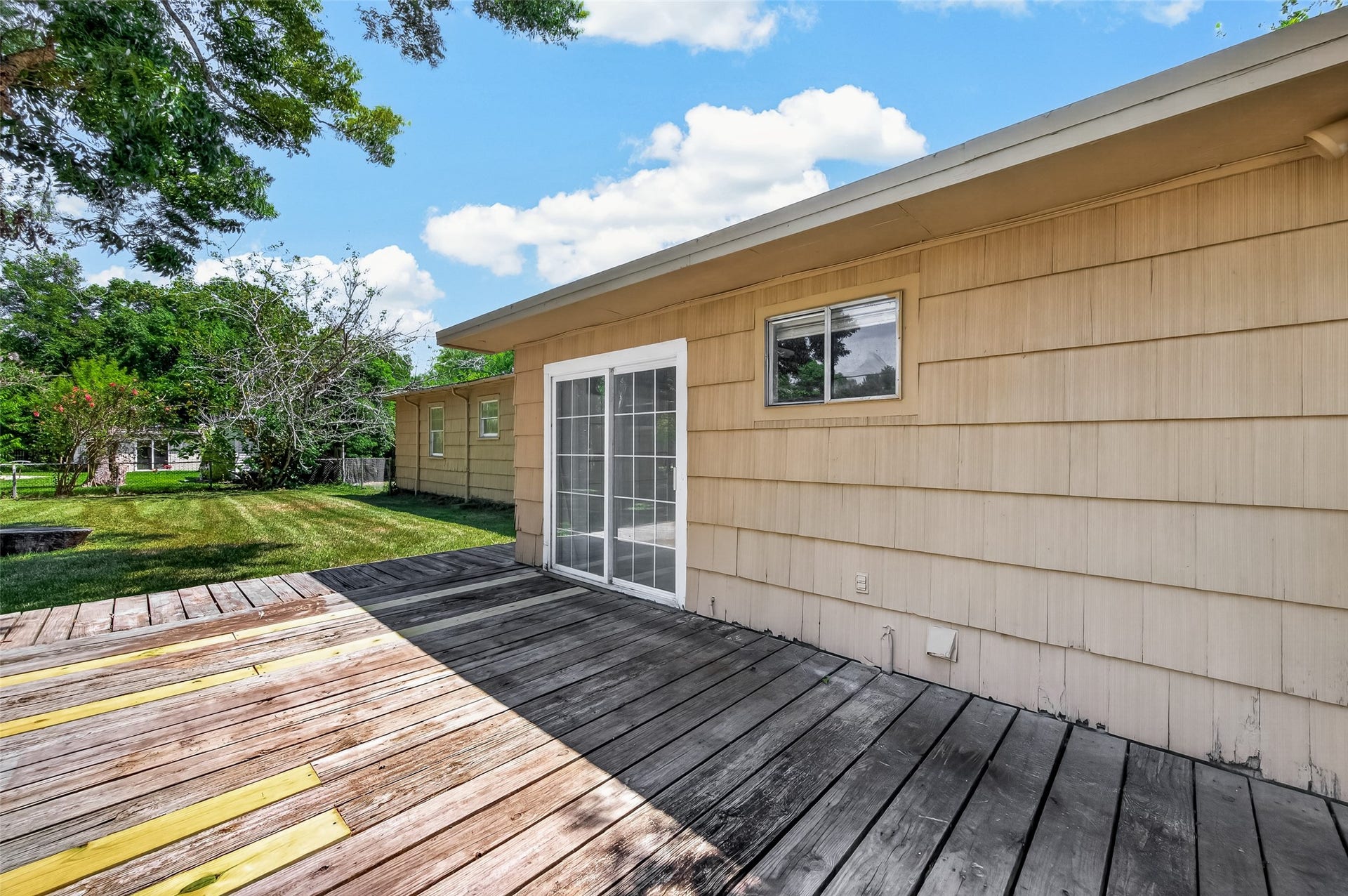 8022 White Avenue, Hitchcock, TX 77563 8022 White Avenue, Hitchcock, TX 77563