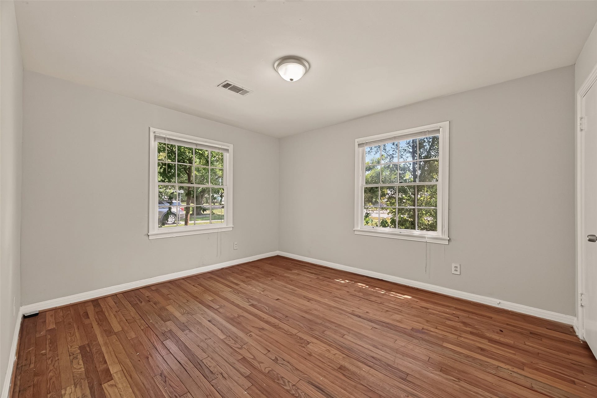 8022 White Avenue, Hitchcock, TX 77563 8022 White Avenue, Hitchcock, TX 77563