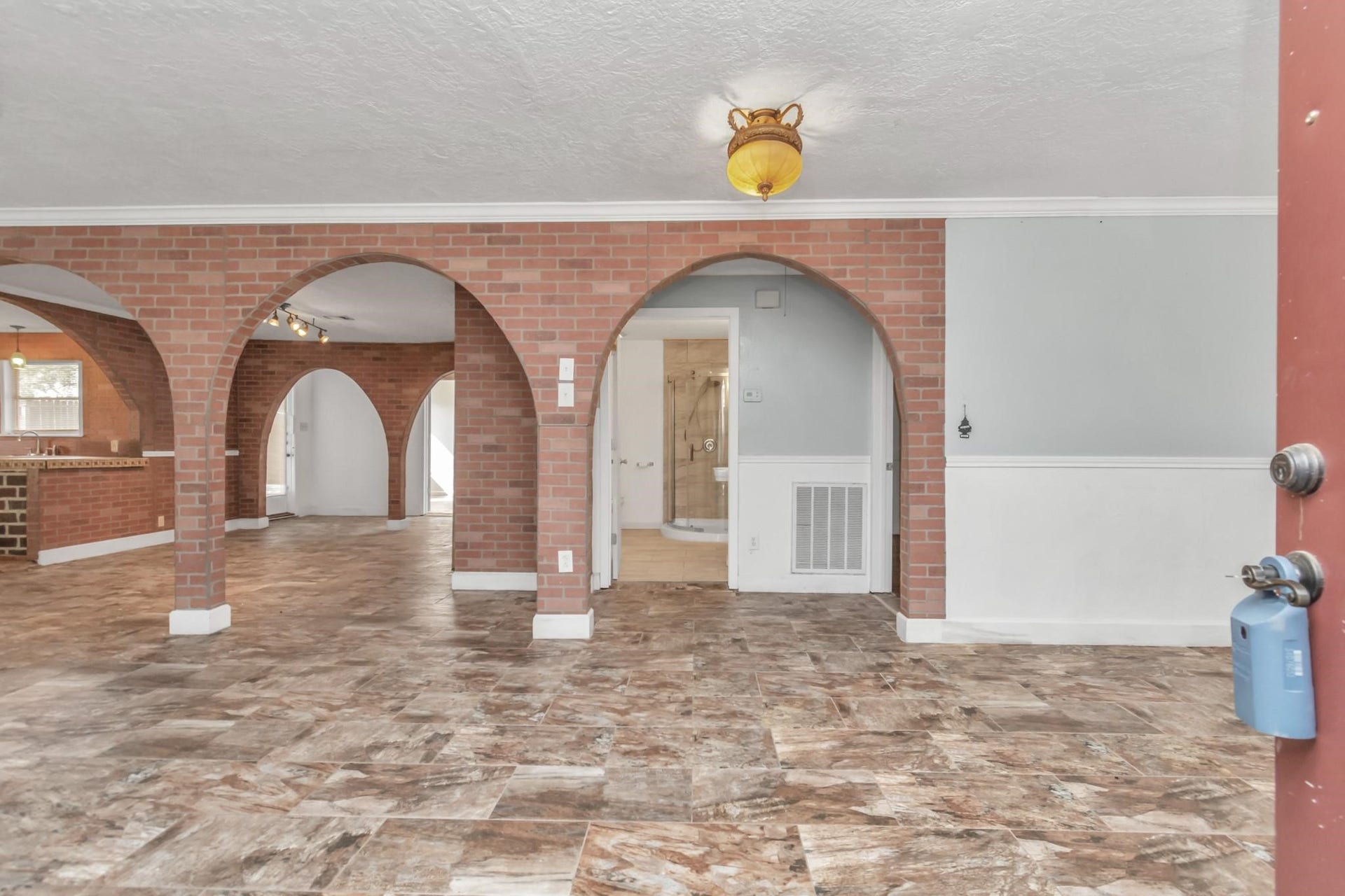 602 Everett Street, Conroe, TX 77301