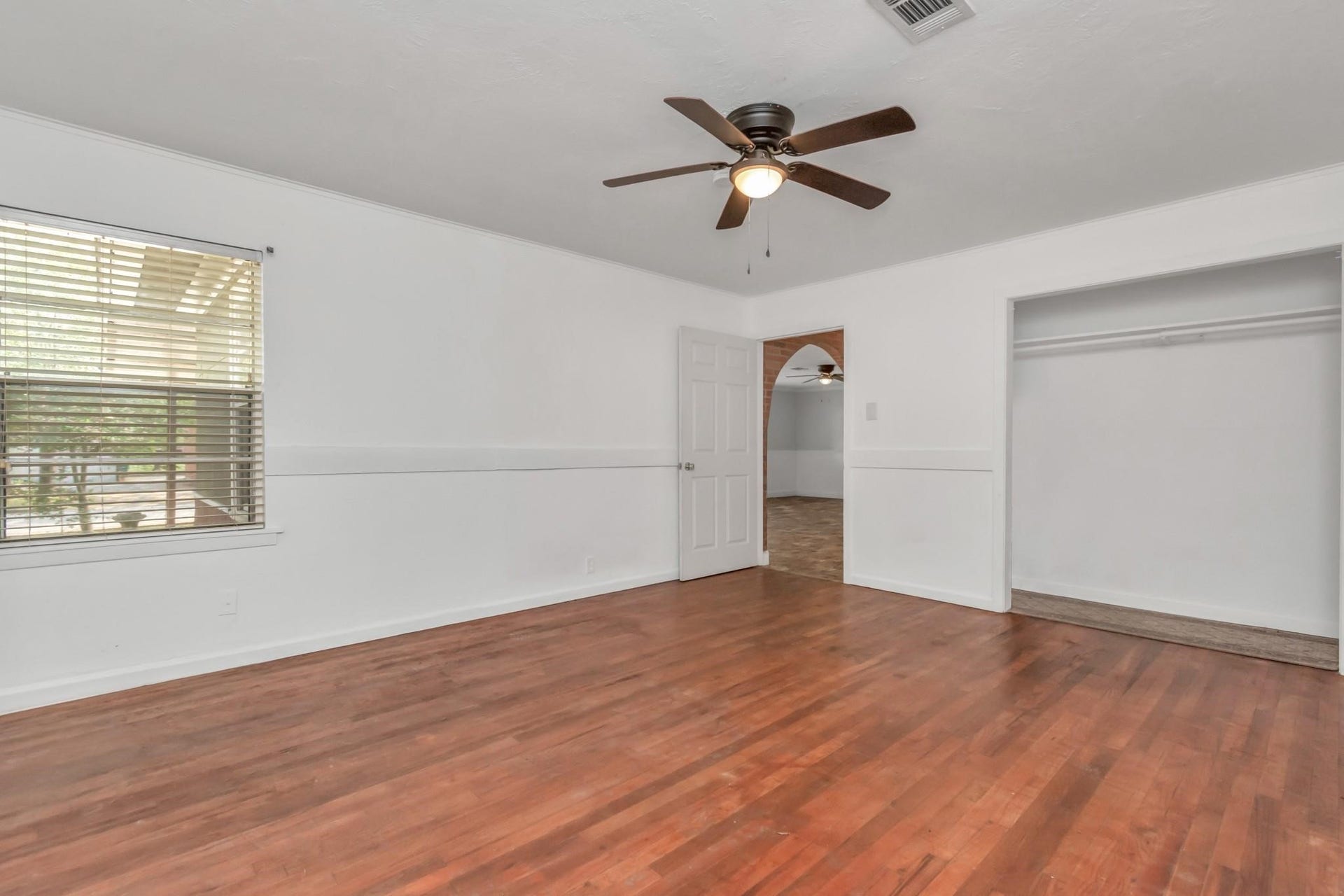 602 Everett Street, Conroe, TX 77301