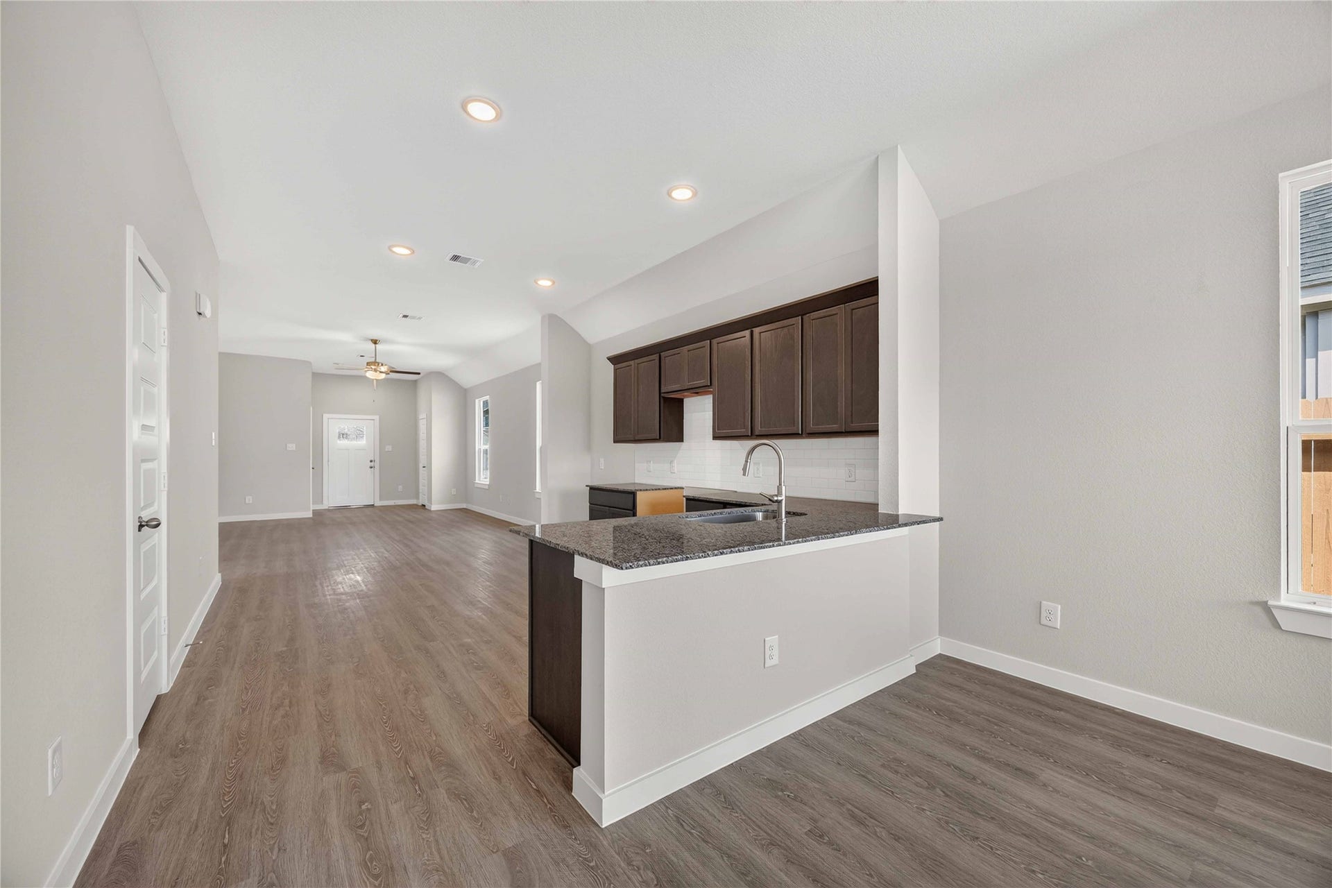 11931 Avian Avenue, Conroe, TX 77303