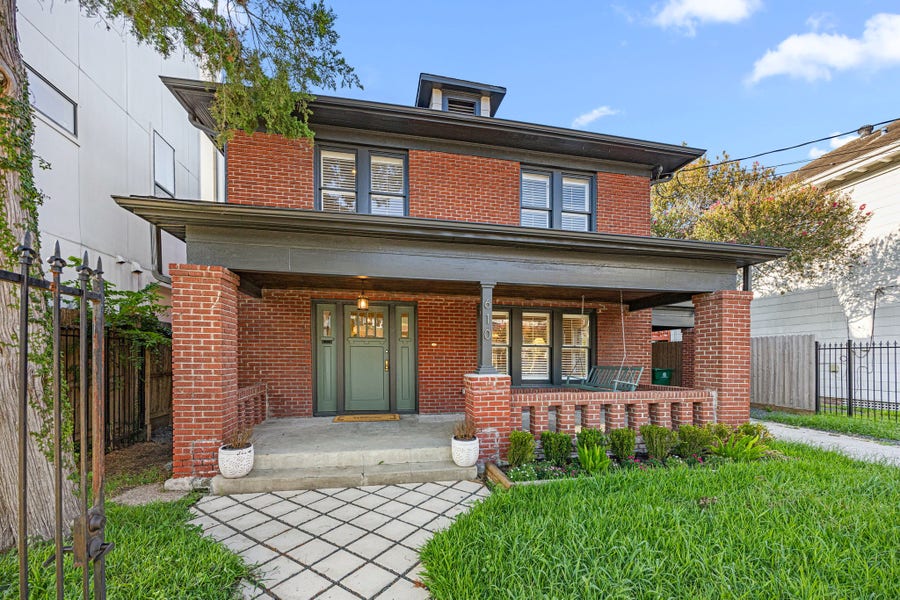 Property photo for 610 Hyde Park Boulevard, Houston, TX
