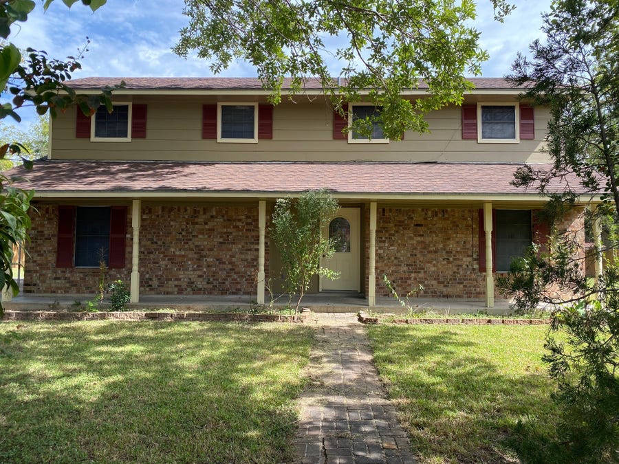 Property photo for 112 County Road 921, Angleton, TX