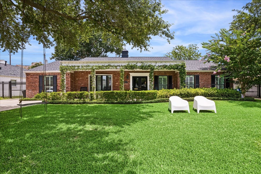 Property photo for 2011 Briarmead Drive, Houston, TX