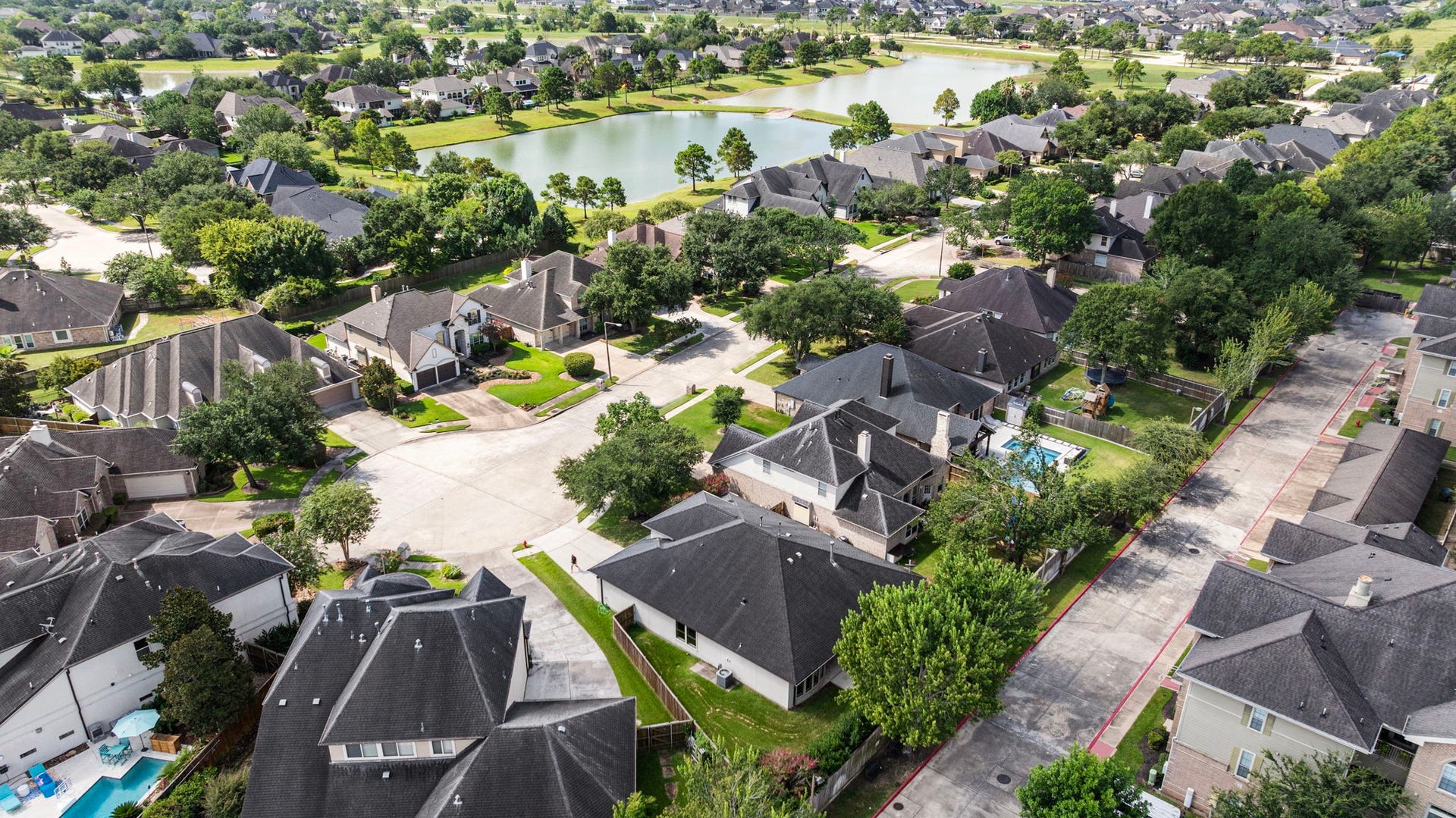 1474 Garden Lakes Drive, Friendswood, TX 77546 1474 Garden Lakes Drive, Friendswood, TX 77546