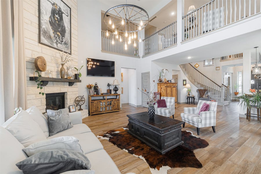 Property photo for 7810 Leighton Trail, Pasadena, TX