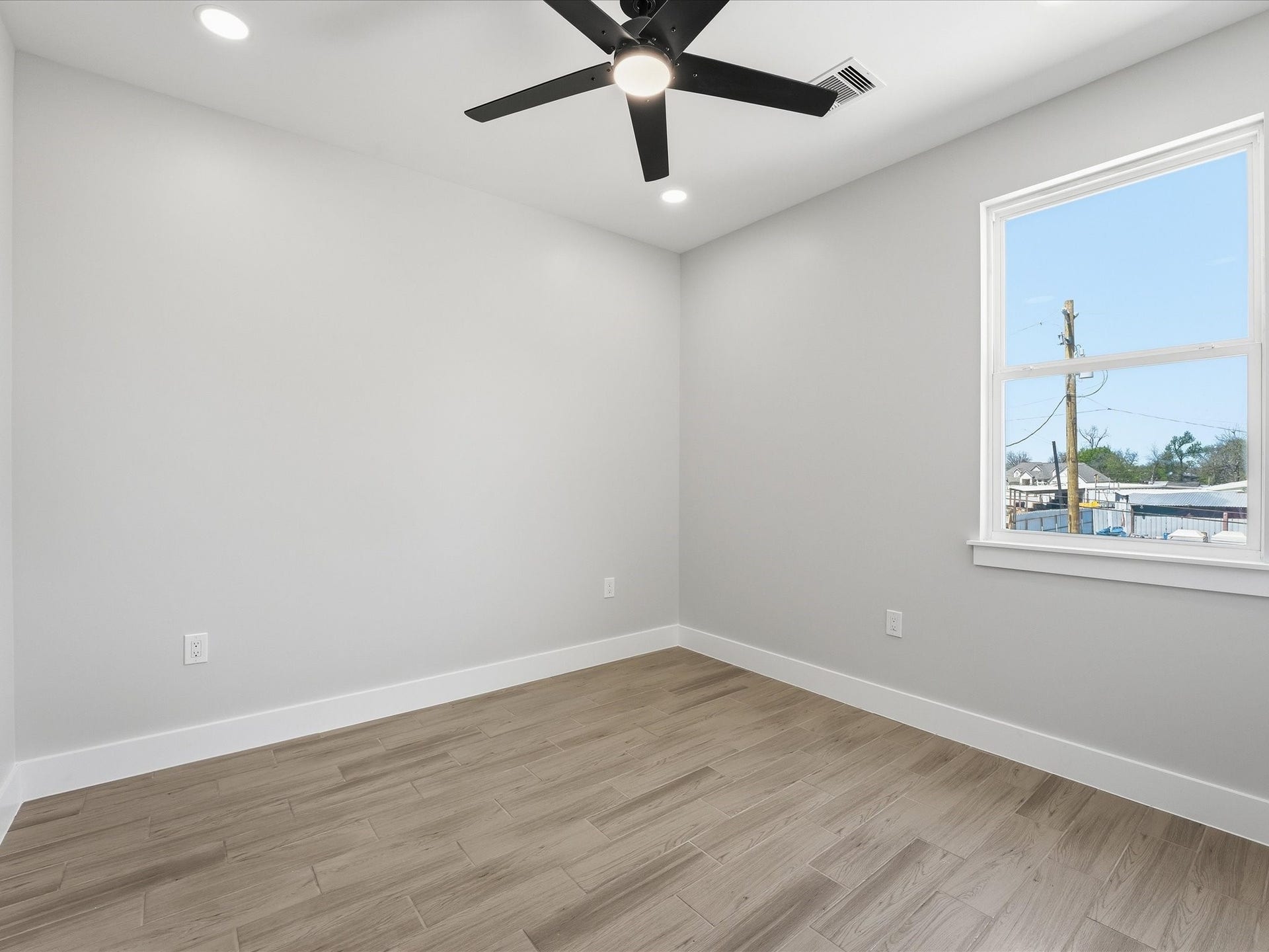 2306 Langley Road, Houston, TX 77093 2306 Langley Road, Houston, TX 77093